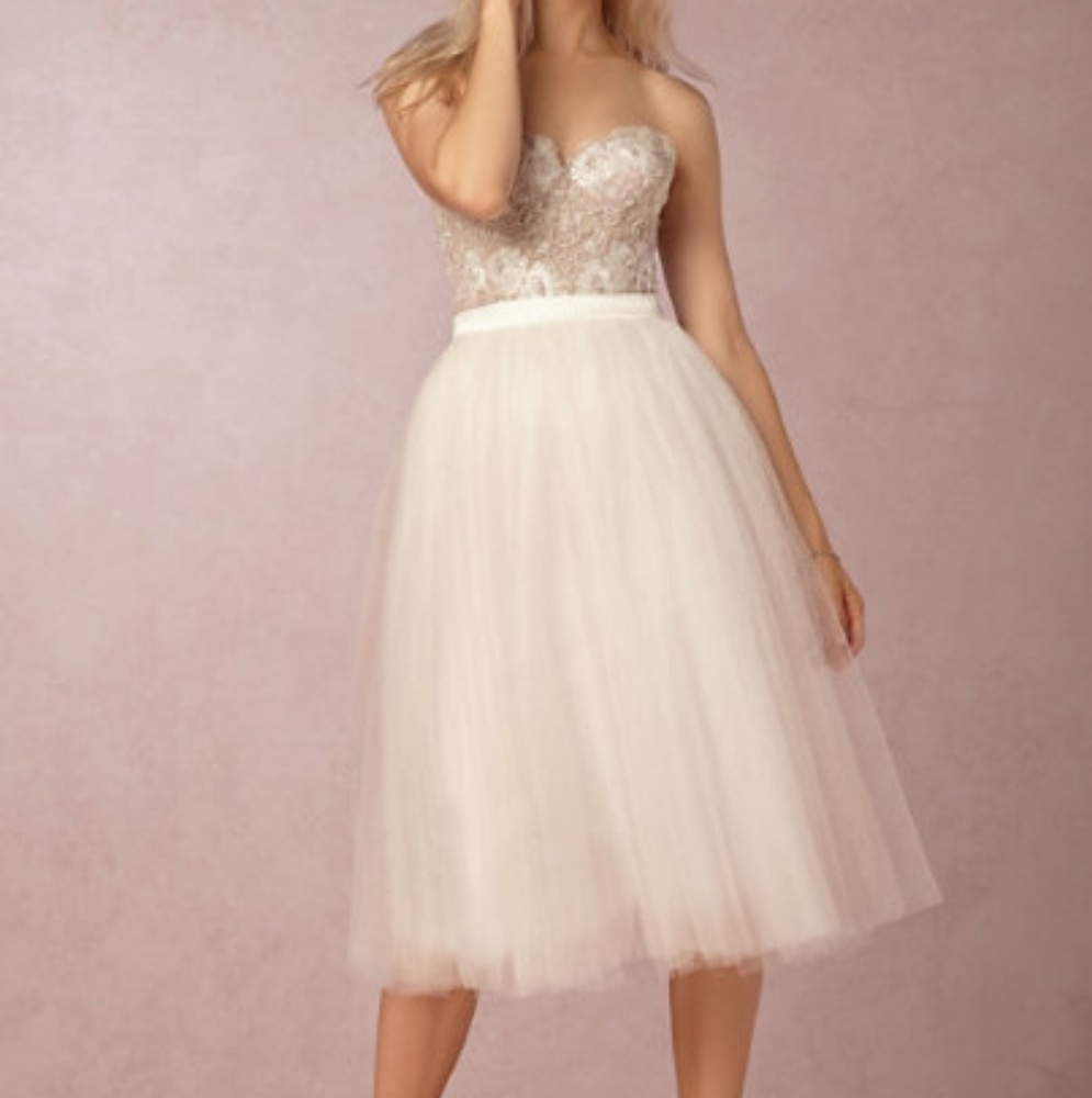Donna Morgan Wynne White Tulle Skirt